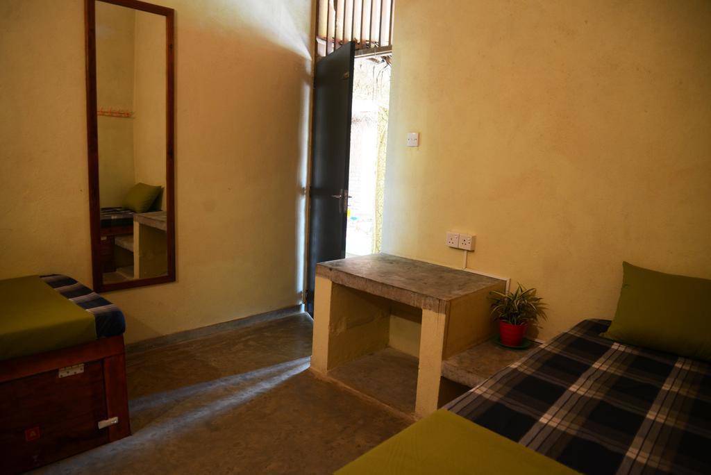 אונה ואטונה Jungle Beach Hostel חדר תמונה